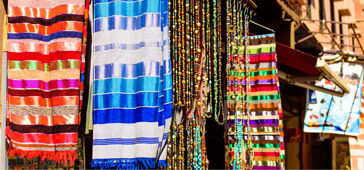 Traditional bazaars along the Creek area